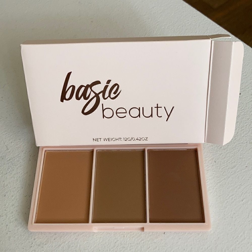 Basic Beauty Bronzy AF Bronzer Palette